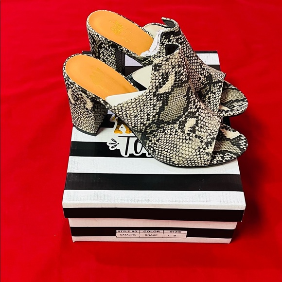 New Camel Threads Catalina/skate sandals with heels size 8 - Picture 2 of 6